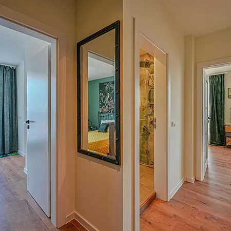 Tropicana Terrace 1 Bedroom *